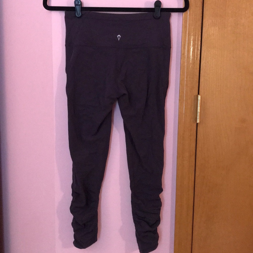 ✰ purple ivivva leggings